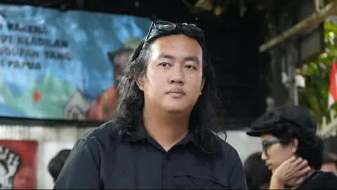Andrie Yunus Mulai Pulih, Fisioterapi Intensif dan Operasi Mata Masih Ditunggu