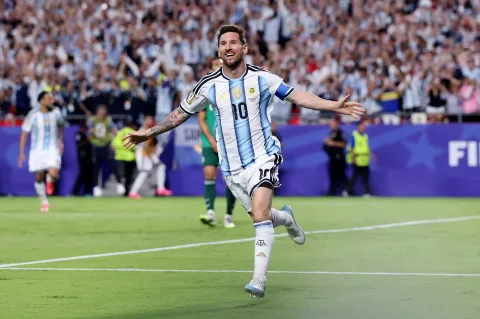 Messi Hattrick Antar Argentina ke Puncak, Rekor Gol Piala Dunia Terpecahkan