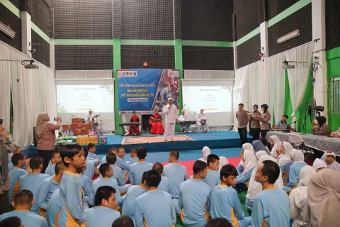 Hari Bhayangkara ke-80: Brimob Polri Beri Layanan Kesehatan dan Sembako untuk Anak Disabilitas di Depok