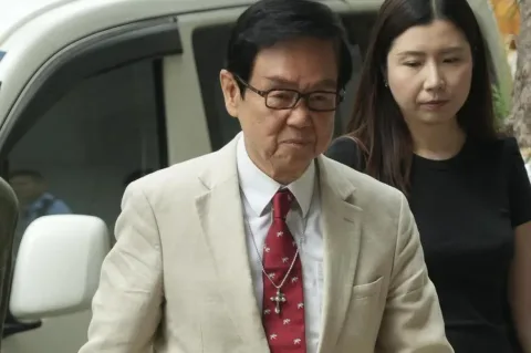 Produser Film Hong Kong Raymond Wong Mulai Jalani Hukuman Penjara atas Insider Trading
