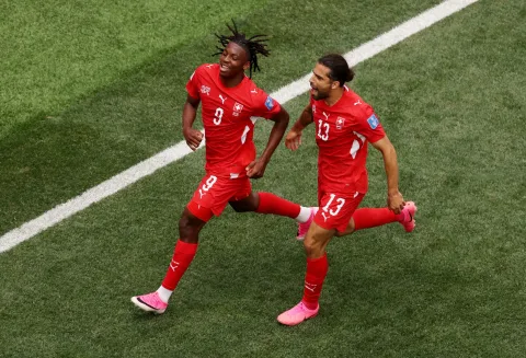 Manzambi Gantikan Peran Kunci, Swiss Puncaki Grup B Piala Dunia