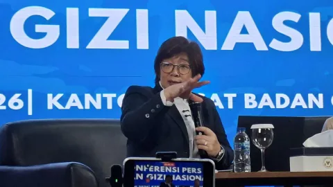 BGN Hentikan Sementara MBG untuk 76 Sekolah di Jawa, Dana Dialihkan ke Daerah 3T