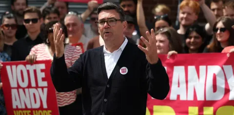 Kemenangan Andy Burnham: Saat Walikota Metro Inggris Bersiap ke Panggung Nasional