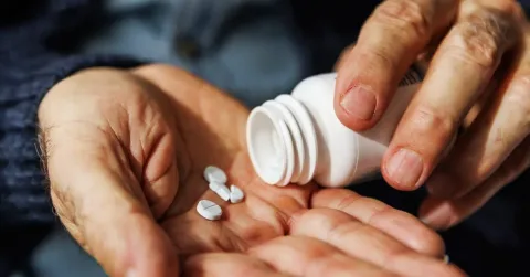 Lithium Dosis Rendah: Senjata Baru Melawan Alzheimer yang Terlupakan