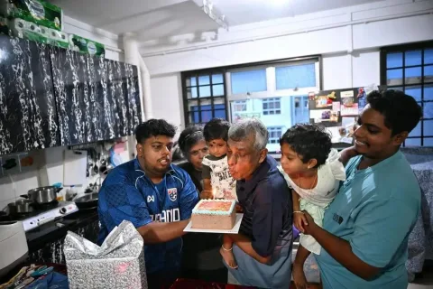 Kisah Dua Putra Singapura yang Menjadi Pelindung Ayah dengan Disabilitas Intelektual