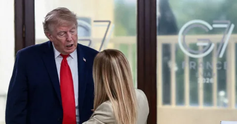 Trump vs Meloni: Ketika Foto G7 Memicu Perang Kata Antar Sekutu