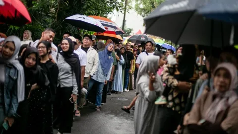 Rumah Jokowi di Solo Diserbu Warga di Hari Ulang Tahun ke-65