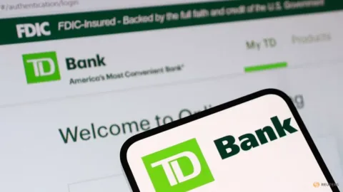 TD Bank Pantau Karyawan dengan Software: Antara Produktivitas dan Privasi