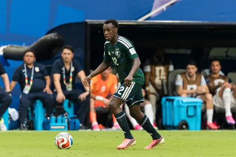 Saud Abdulhamid: Pemain Saudi Pertama yang Menembus Eropa dan Target Baru di Piala Dunia 2026