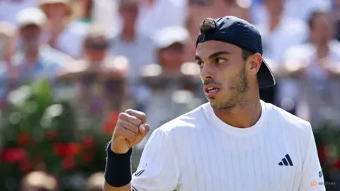 Cerundolo Taklukkan Paul di Final Terpanjang Queen's Club, Ukir Sejarah untuk Argentina