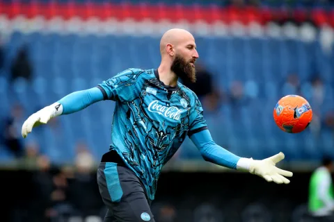 Napoli Siap Lepas Milinkovic-Savic, PSV Jadi Incaran Kiper Baru
