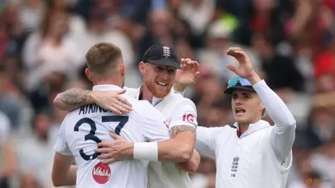 Stokes dan Atkinson Kembali ke Skuad Inggris Usai Sanksi Disiplin Dicabut