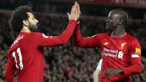 Liverpool Siapkan Dana Rp 2,5 Triliun untuk Rekrut 'Hybrid' Salah dan Mane