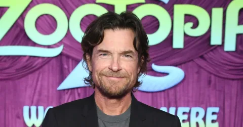 Jason Bateman Buka Suara: Beban Finansial Masa Kecil di Balik Kesuksesan Hollywood
