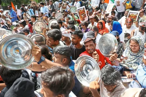 Protes 'Kecoa' di India: Mahasiswa Tuntut Menteri Mundur Atas Bocornya Soal Ujian