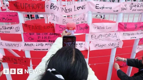 BTS Army di Asia Tenggara Raib Ratusan Juta: Antre Tiket Berujung Petaka