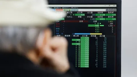 Ketegangan Timur Tengah dan Inflasi AS Bikin Bursa Asia Terbelah: Nikkei Menguat, Kospi Tertekan