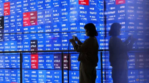 Pasar Asia Melonjak di Tengah Sinyal Damai Iran-AS, Minyak Terkoreksi