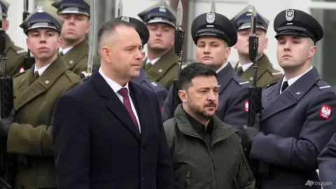 Zelenskyy Kembalikan Penghargaan Polandia, Retakan Hubungan Kedua Negara Makin Lebar