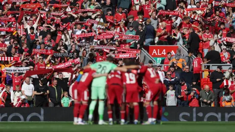 Liverpool Siapkan Dana Rp3,8 Triliun untuk Dua Bintang: Diomande dan Fernandes