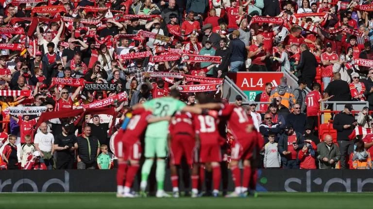 Liverpool Siapkan Dana Rp3,8 Triliun untuk Dua Bintang: Diomande dan Fernandes