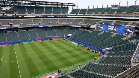 Petir Hambat Laga Prancis vs Irak di Philadelphia, FIFA Patuhi Aturan Ketat