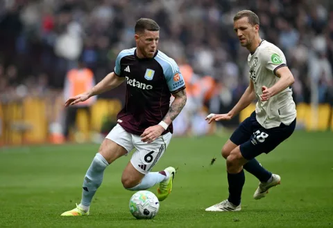 Ross Barkley Pilih Latihan di Italia Saat Liburan, Tuai Pujian dari Klub Amatir