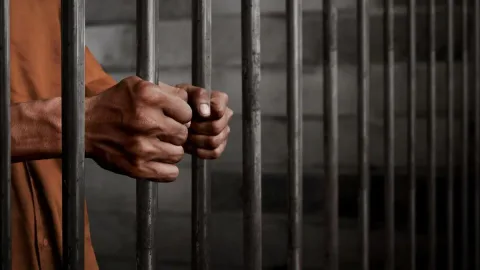 Kejagung Amankan Kajari dan Kasi Pidsus Sergai: Dugaan Pelanggaran Prosedur dan Konflik Kepentingan