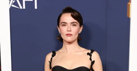 Zoey Deutch Akhirnya Mau Bintangi Romcom Lagi: Bukan Sekadar Cinta, Tapi Duka dan Persaudaraan