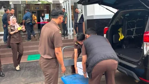 Berkas Roy Suryo dan Dokter Tifa Dilimpahkan ke PN Jakarta Timur, Sidang Tinggal Menunggu Jadwal
