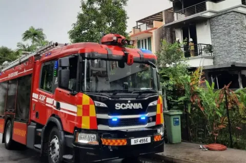 Kebakaran Rumah di Singapura: Tujuh Orang Diselamatkan, Lima Dilarikan ke Rumah Sakit