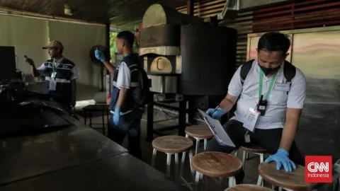 Hotel Sultan Dikosongkan: Aset Senilai Miliaran Dipindahkan ke Gudang Cikarang