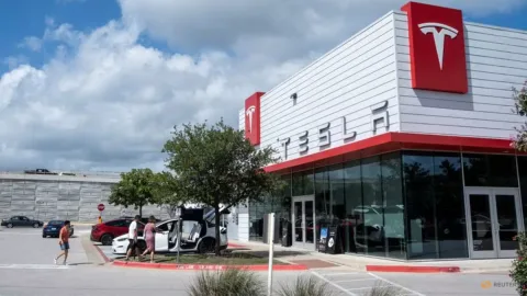 Tesla Kembali Jadi Sorotan: Kecelakaan Fatal di Texas Picu Investigasi dan Tuntutan Hukum