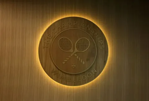 Ketegangan Wimbledon: Petani Protes Hadiah, Panitia Kecewa