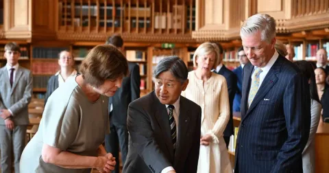 Kunjungan Kaisar Naruhito ke Belgia: Jejak Diplomasi Buku dan Semikonduktor