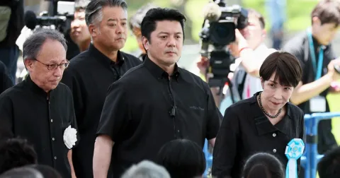 Menteri Pertahanan Jepang Kecam Aksi Interupsi di Acara Peringatan Perang Okinawa
