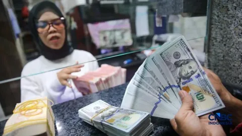 OJK: Perbankan Nasional Tahan Banting Meski Rupiah Tembus Rp18.000 per Dolar AS