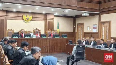 Eks Ketua Ombudsman Hery Susanto Didakwa Terima Suap Rp4,85 Miliar