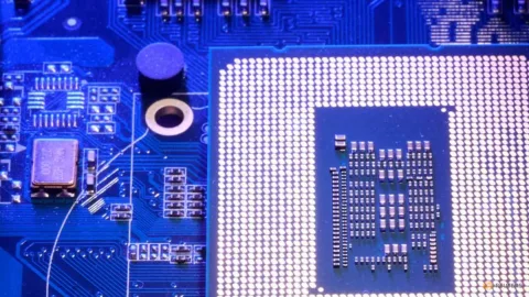 Saham Semikonduktor Korea Melonjak: Micron Cetak Laba, SK Hynix Incar Pencatatan di AS