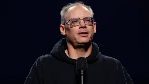 Tim Sweeney: Label AI di Steam Adalah 'Scarlet Letter' yang Bunuh Kreator Game