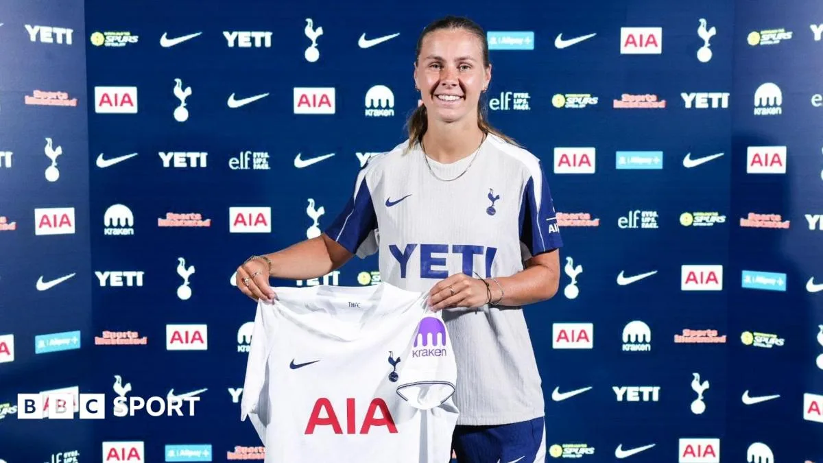 Tottenham Rekrut Eks Gelandang Arsenal Victoria Pelova dengan Status Bebas Transfer