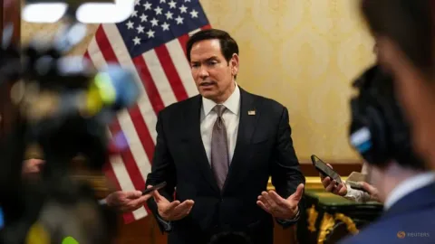 Rubio Ancam Kekacauan Global Jika Iran Pungut Biaya Lintas Selat Hormuz