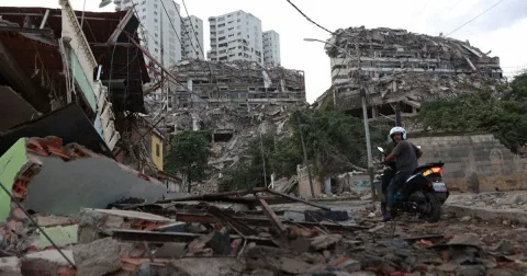 Gempa Ganda Venezuela Runtuhkan Bangunan, 188 Tewas dan Ratusan Terjebak
