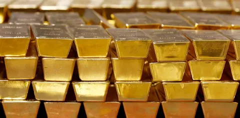 Bank Sentral Borong Emas, Cadangan Tertinggi dalam 50 Tahun: Sinyal Denuklirisasi Dolar?