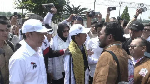 Jokowi Mulai Safari Politik di Lampung, Disambut Ribuan Relawan