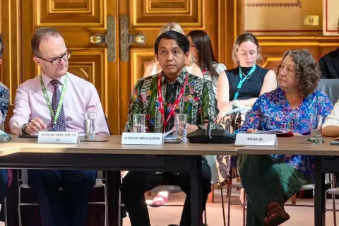 Indonesia Siap Pimpin Solusi Iklim Global Berbasis Hutan, Targetkan Kredit Karbon 30 Juta Ton