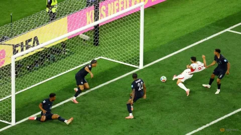 Gol Dramatis Ayhan Bungkam AS, Turki Pulang dengan Kepala Tegak