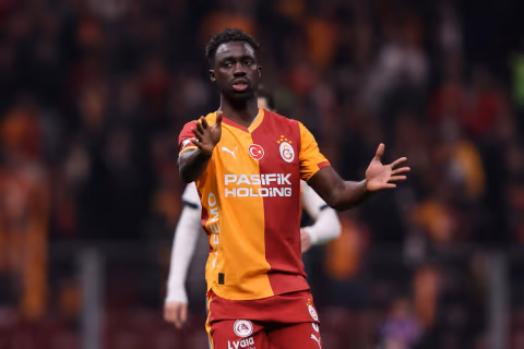 Davinson Sanchez Incar Serie A: Como Nego Bek Kolombia Bekas Tottenham