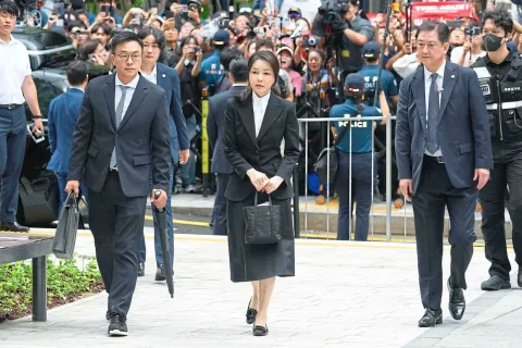 Mantan Ibu Negara Korea Selatan Divonis 7 Tahun Penjara karena Suap