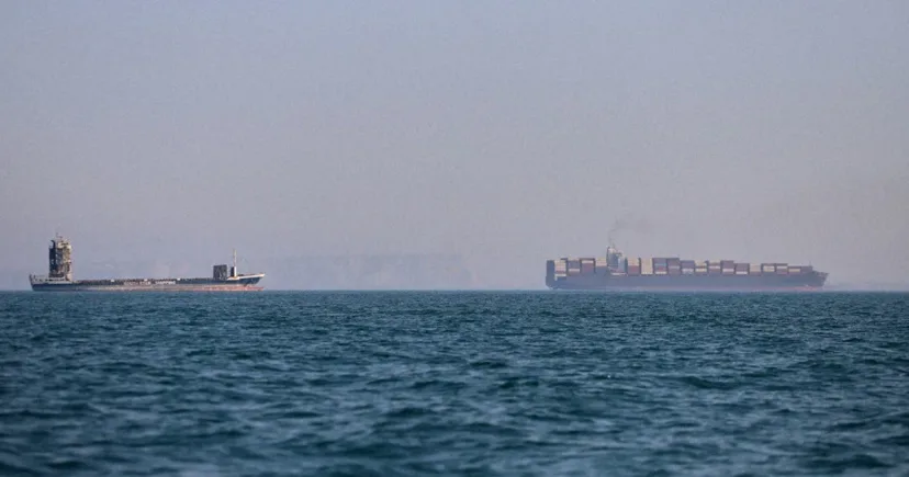 Selat Hormuz Masih Terblokir: 35 Kapal Jepang Terjebak, 800 Awak Terancam